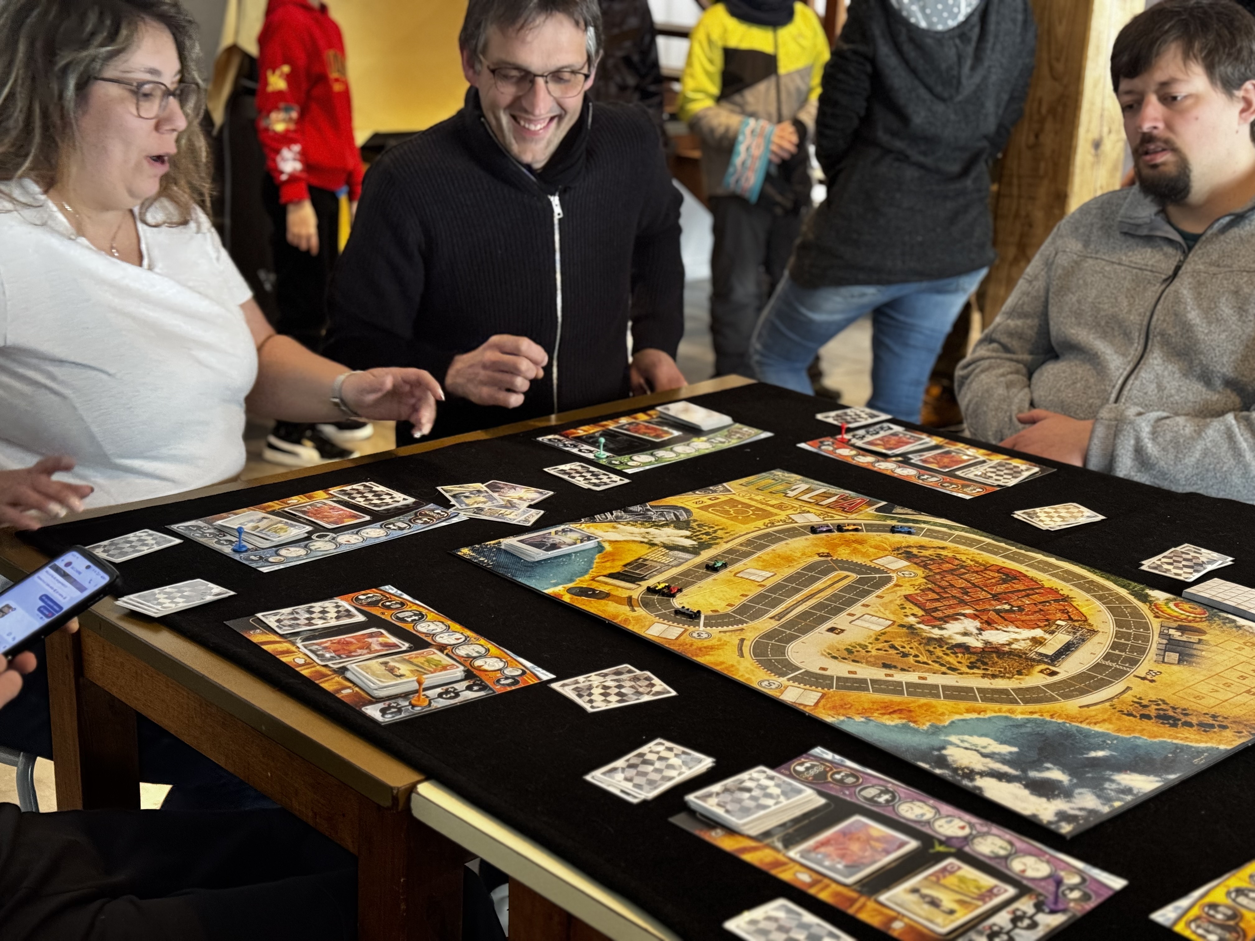 Accueil d'un nouveau joueur lors d'une soirée des Jeux du Plateau