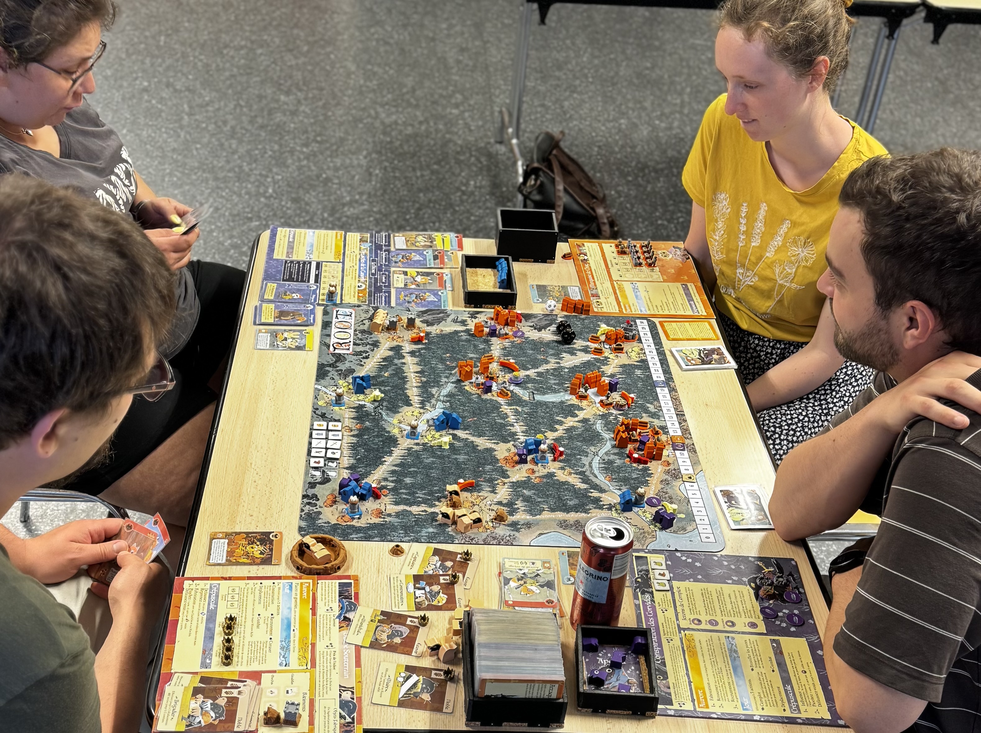 Une soirée conviviale des Jeux du Plateau